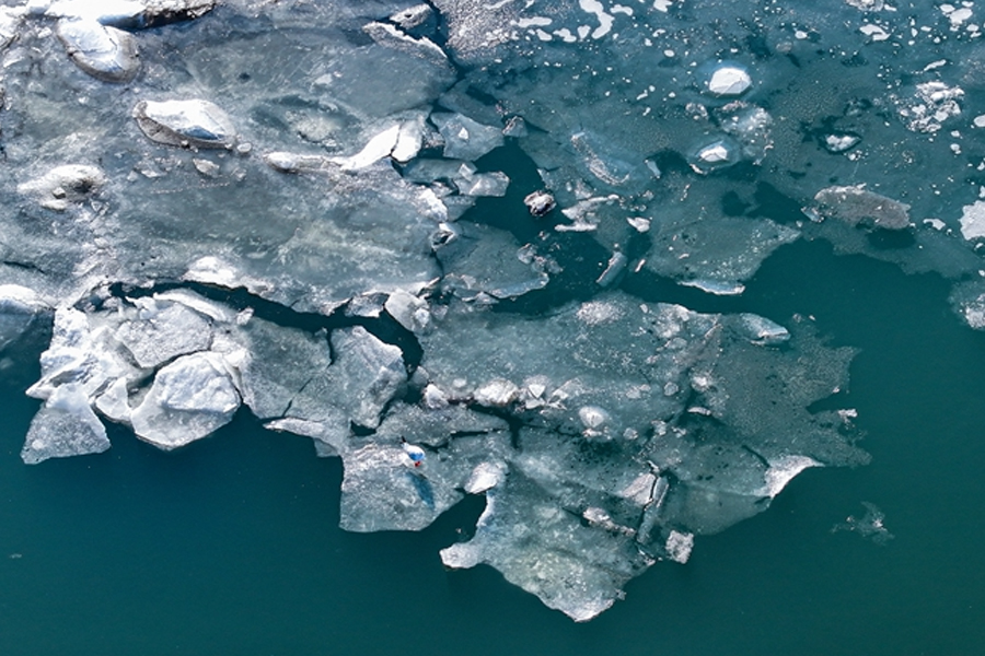 海参圈在封冰前做足准备,越冬
